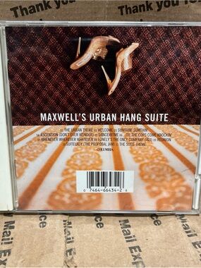 Maxwell's Urban Hang Suite